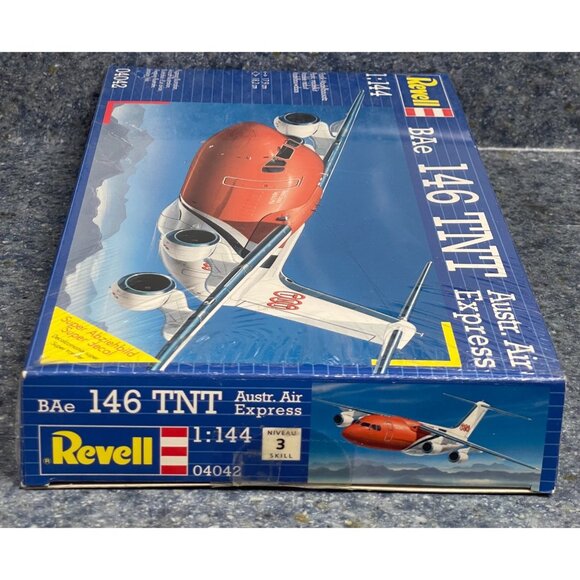 1:144 Revell 04042 BAe 146 TNT / Australian Air Express Model Complete - Picture 5 of 7